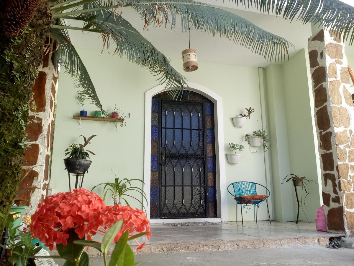 Nautilus Hostel Araquari Buitenkant foto